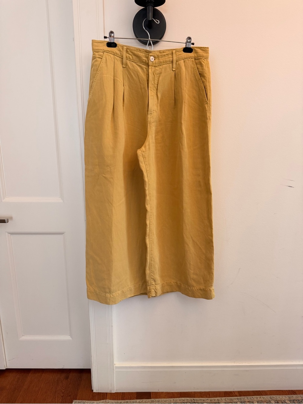 MOTHER Wide-Leg Jeans in Mustard